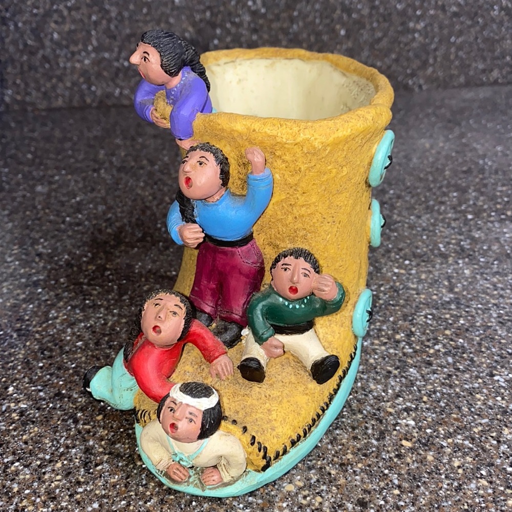 Judy Peele Tribal People Pottery Sculpture Shoe‎ Signed